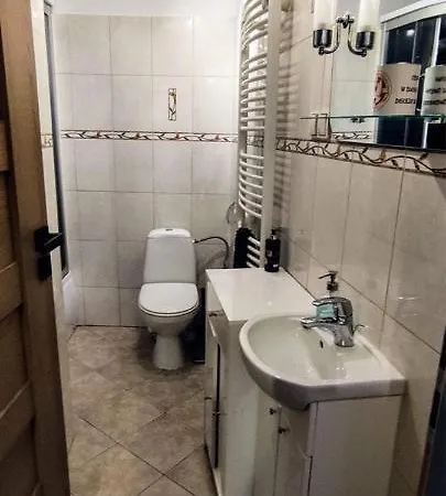 Apartament 44 アパート *